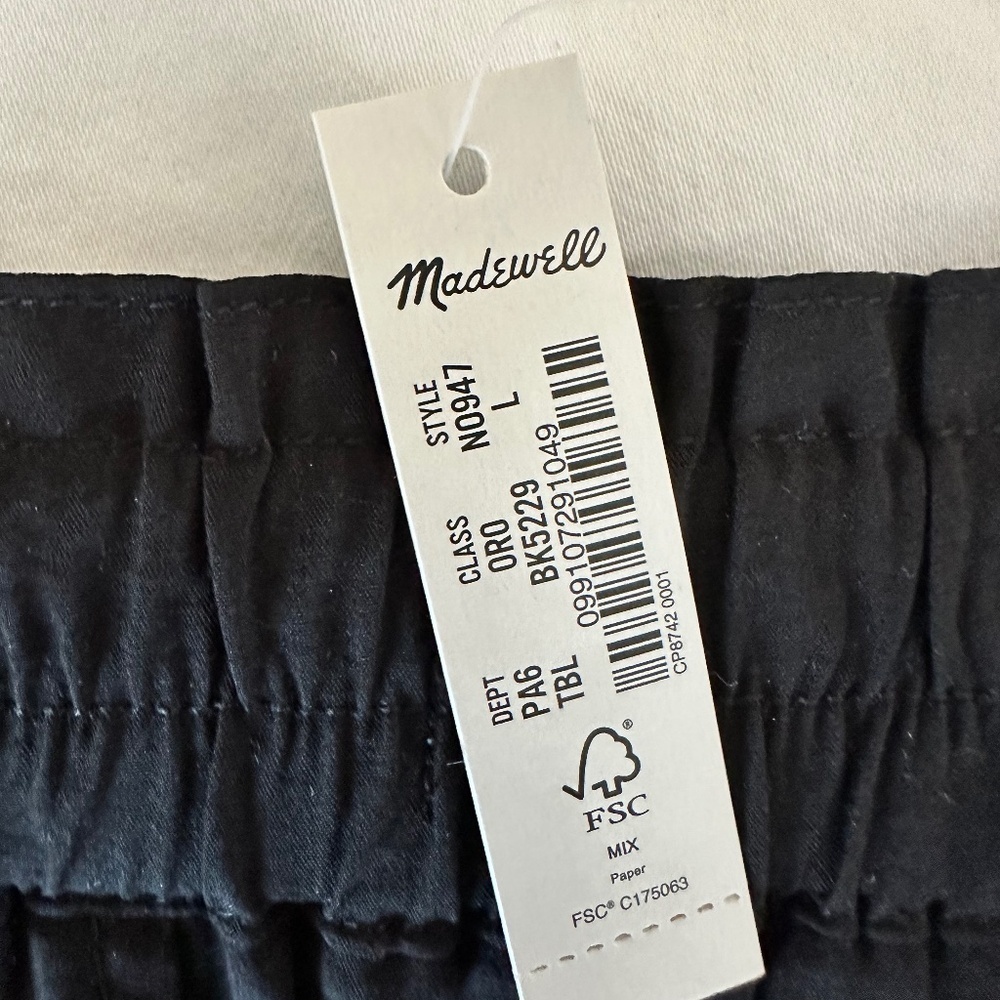 Madewell Black Shorts Women’s Large NWT Front Pocket Casual - Picture 2 of 4